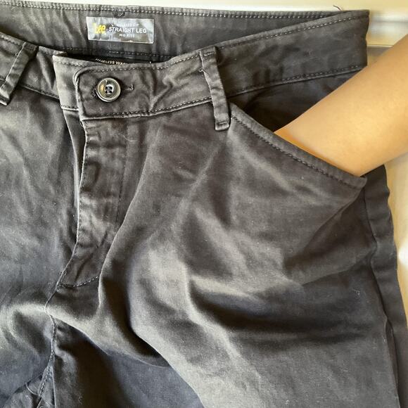 Lee Women Pants 8 SHORT Black Chino Straight Leg 29" Inseam Relaxed Fit Mid Rise - Picture 10 of 11